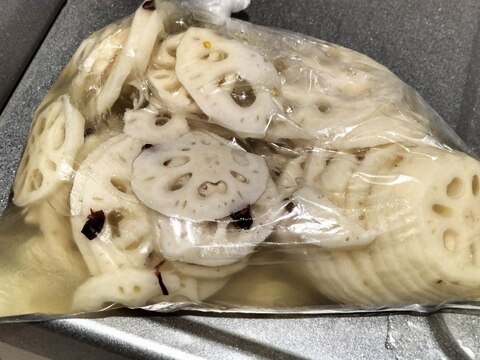 ポリ袋で簡単作り置き♪れんこんの甘酢漬け